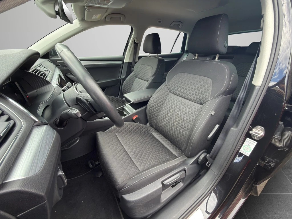 Škoda Superb Combi 1.4 iV Ambition *NAVI*STANDHEIZUNG*LED*
