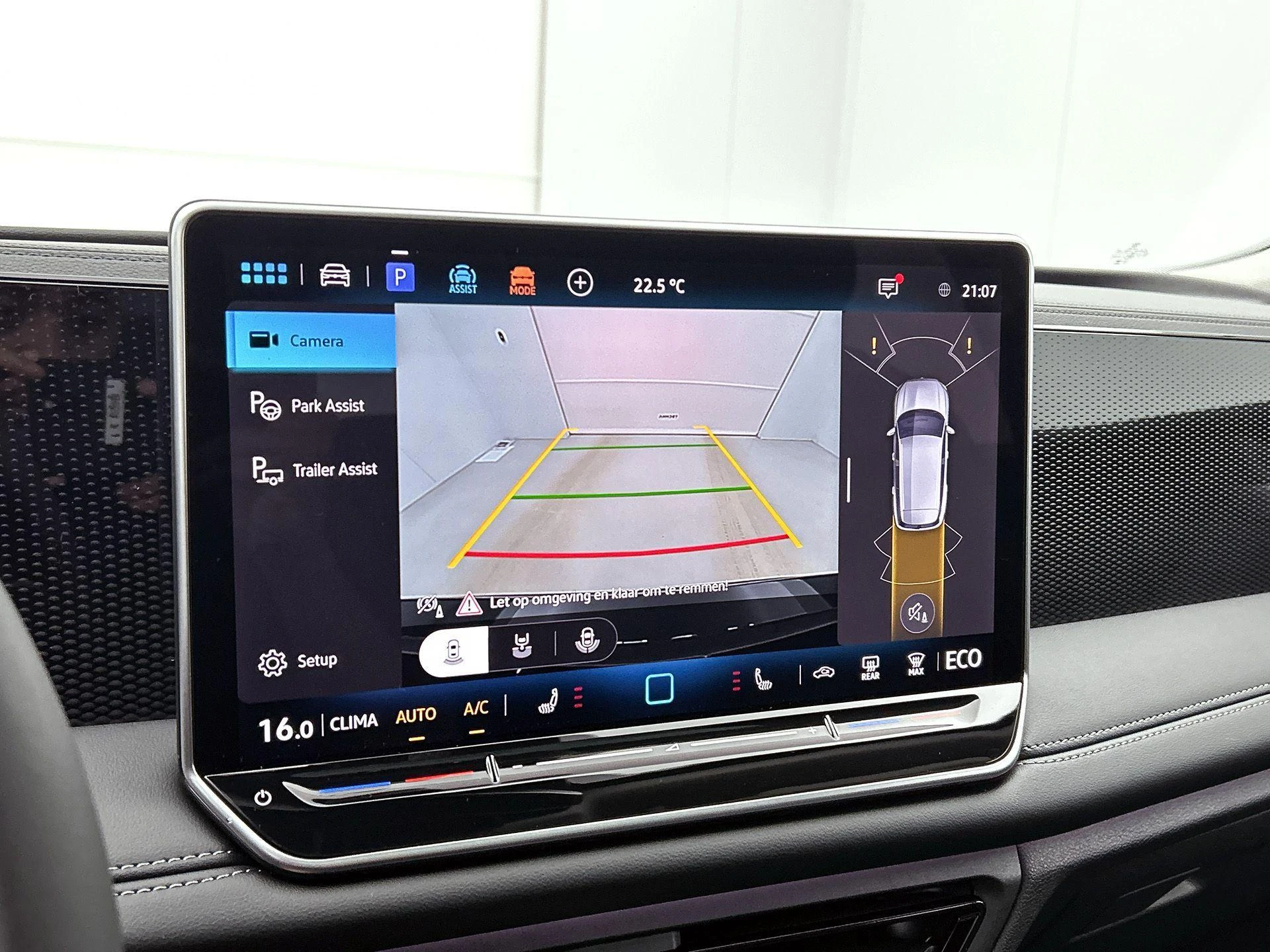 Volkswagen-Tiguan-image-18