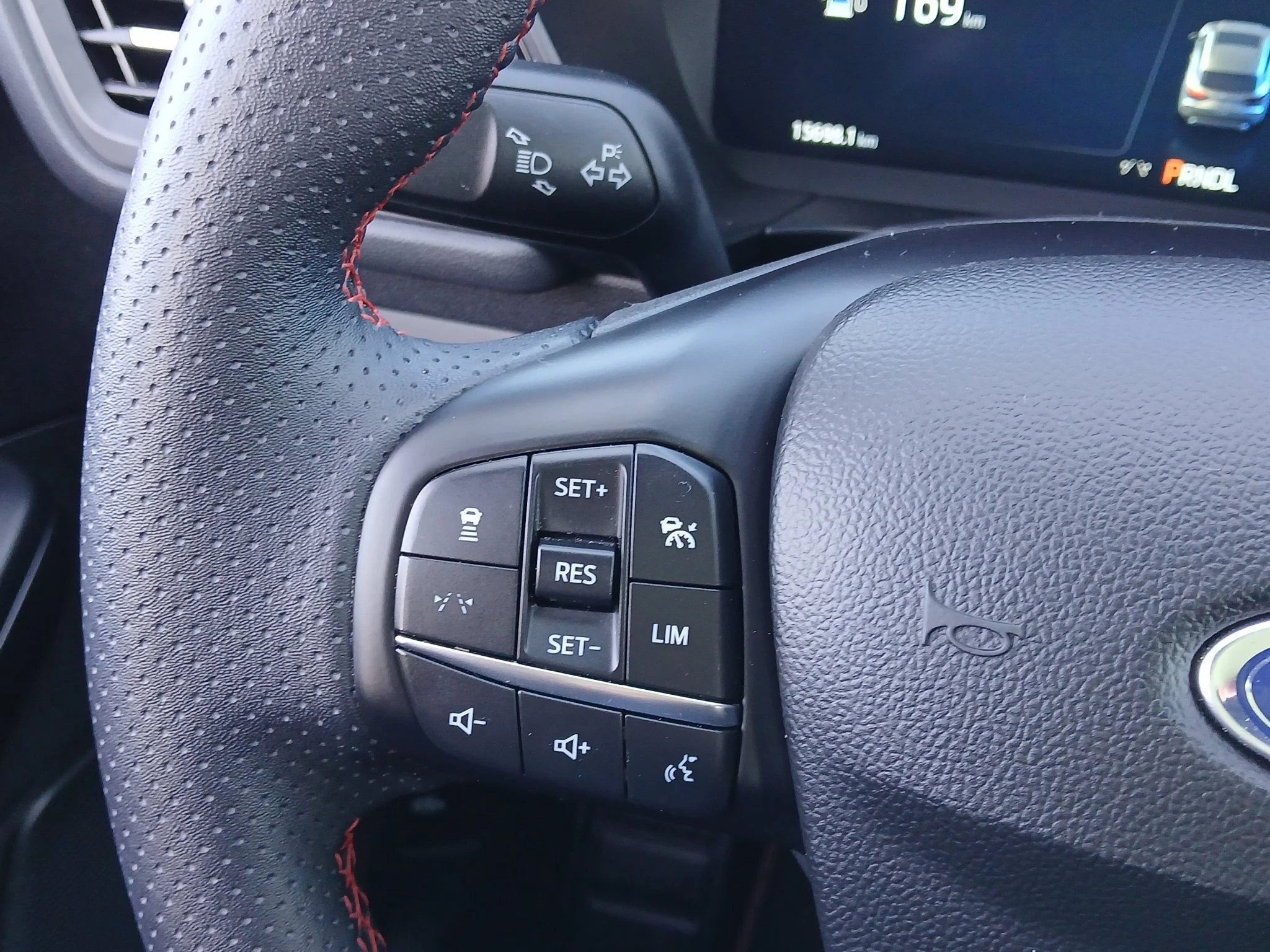 Ford-Kuga-image-20