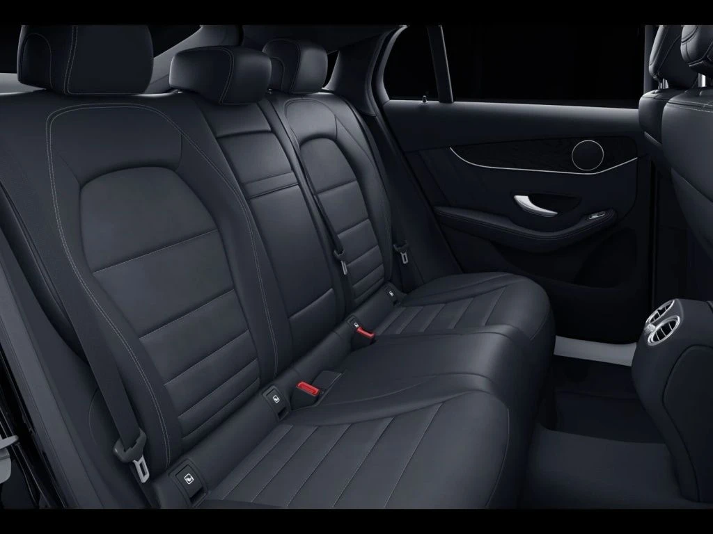 Mercedes-Benz-GLC 200-image-10