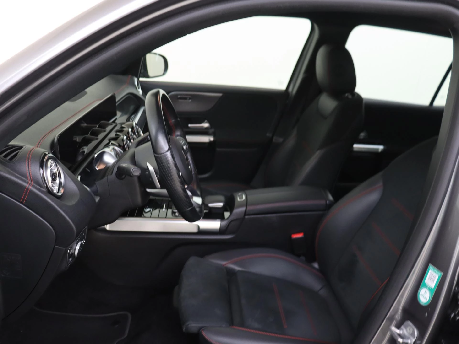 Mercedes-Benz EQB 250 AMG Line 67 kWh