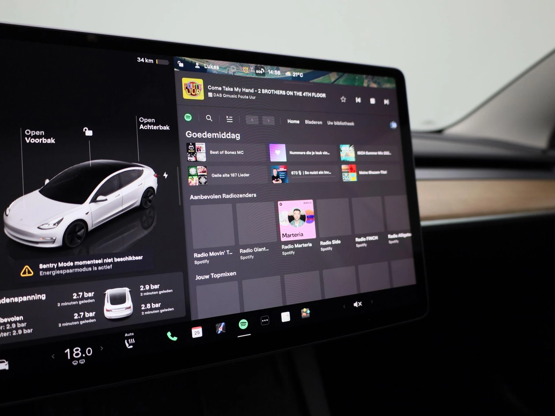 Tesla-Model 3-image-26