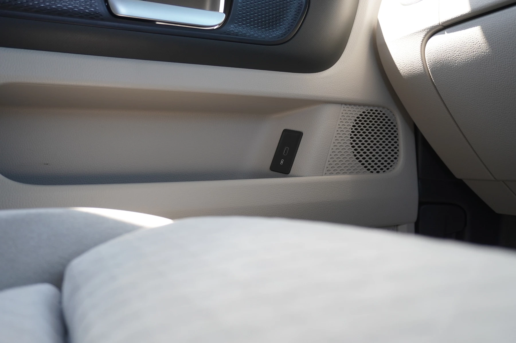 Volkswagen-ID. Buzz-image-25