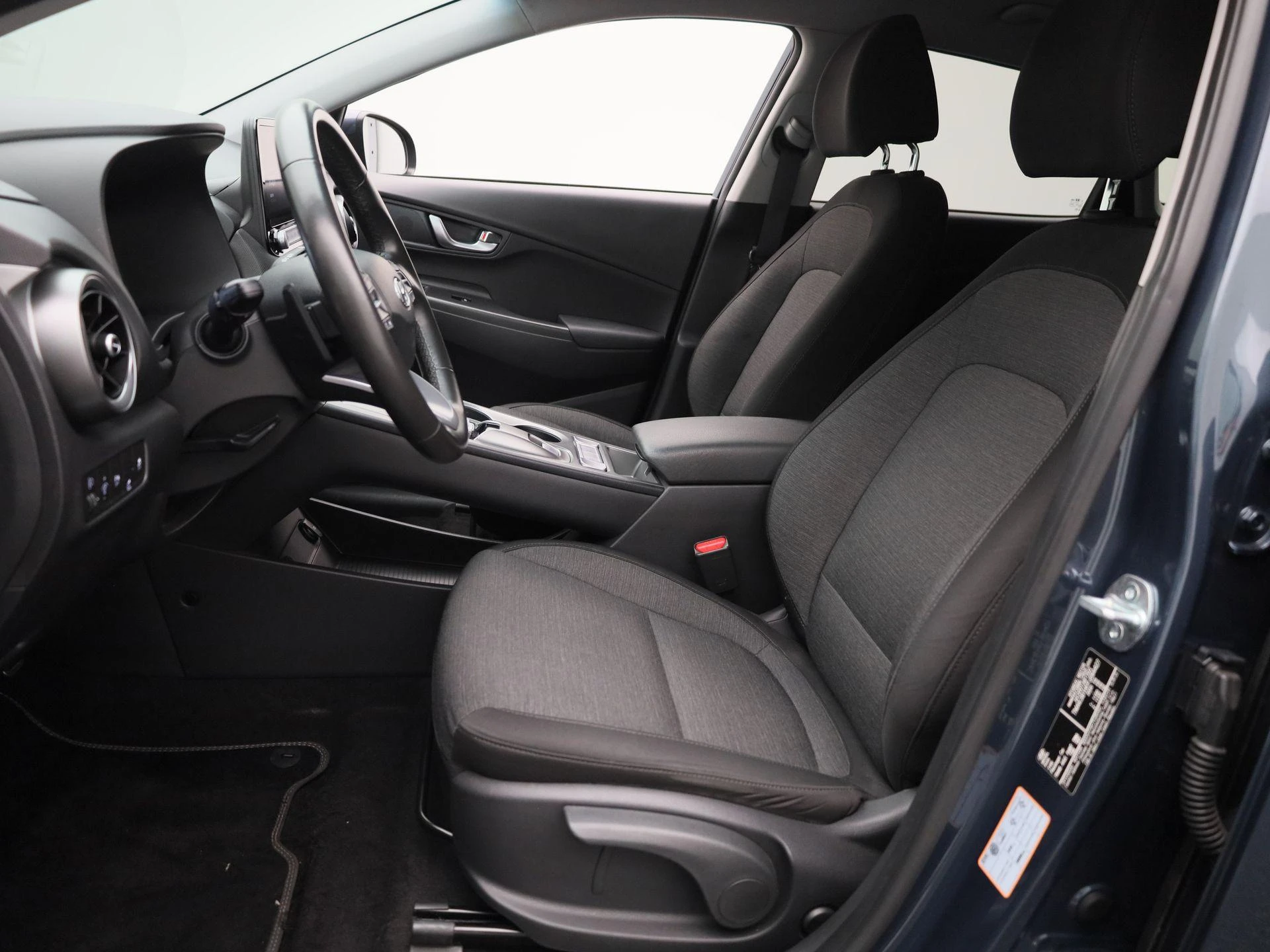 Hyundai-Kona-image-12
