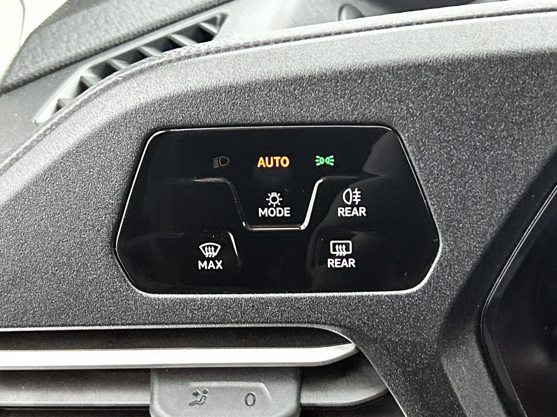 Volkswagen-Caddy-image-14