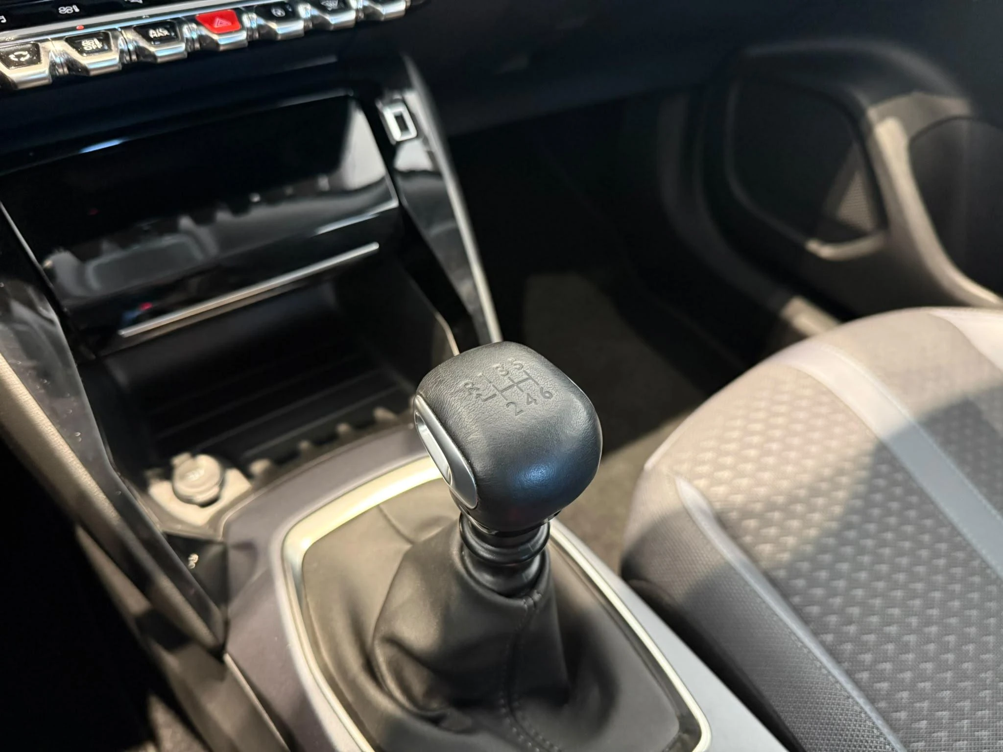 Peugeot-2008-image-20