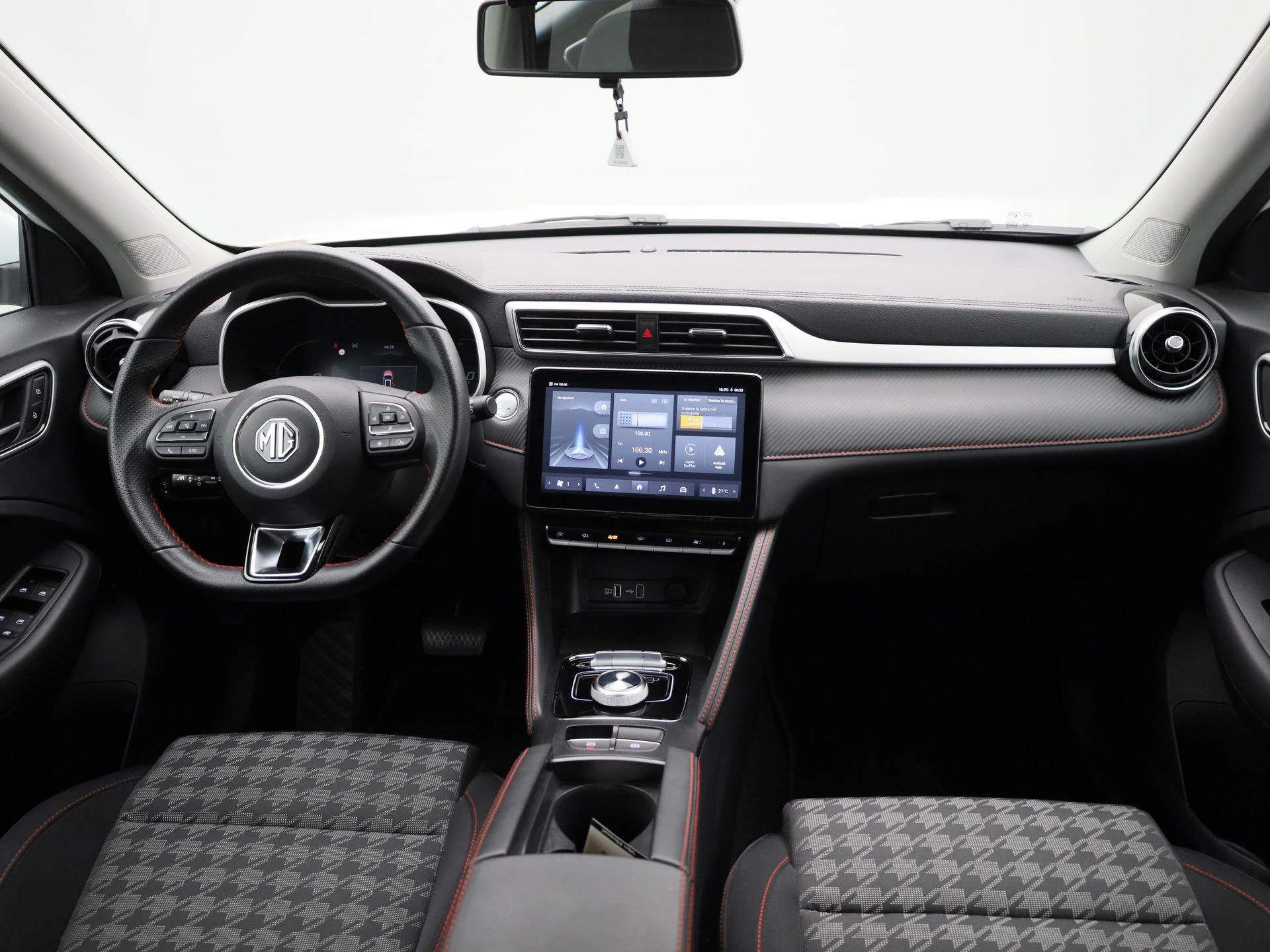 MG-ZS-image-33