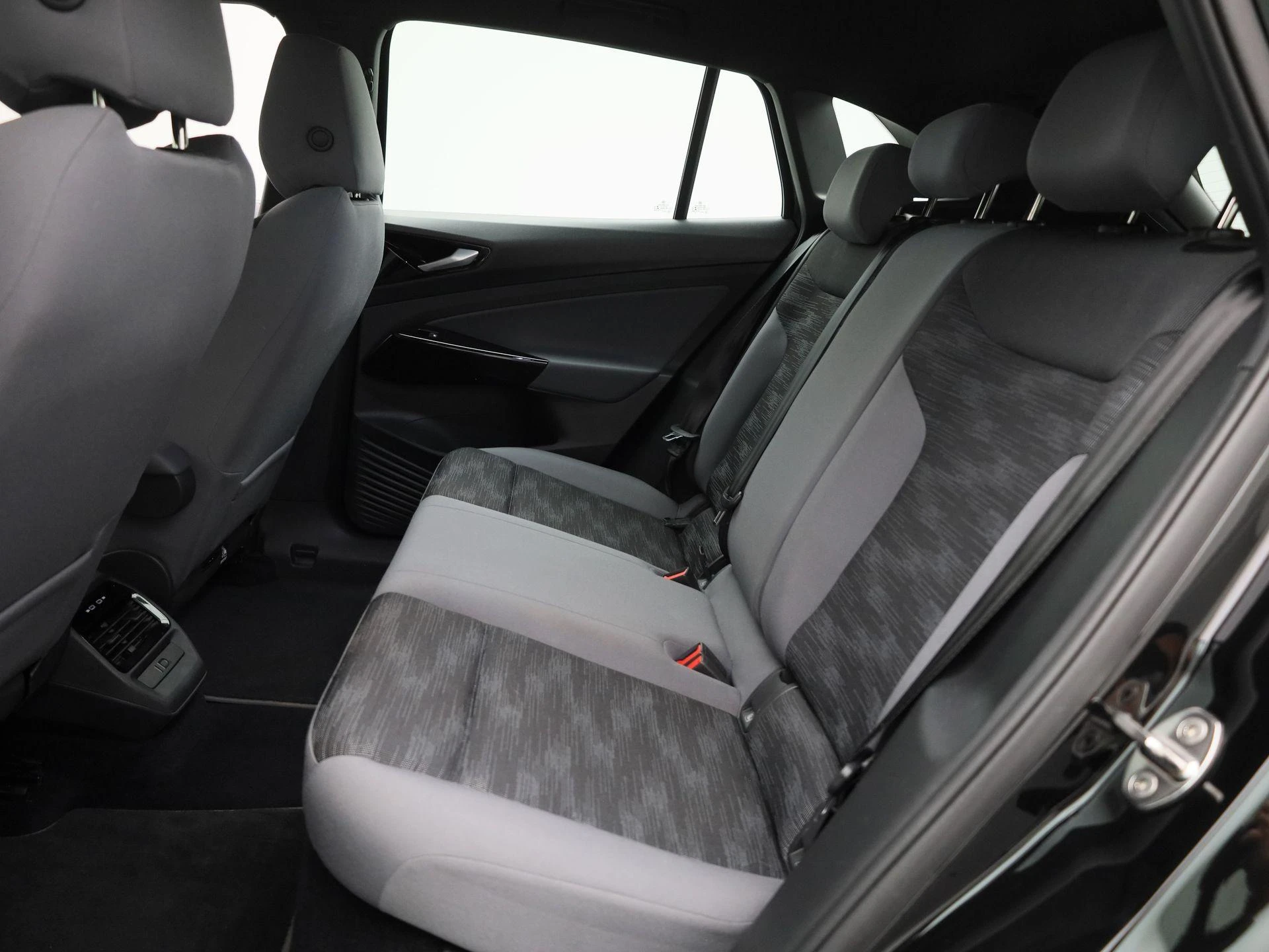 Volkswagen-ID.4-image-11