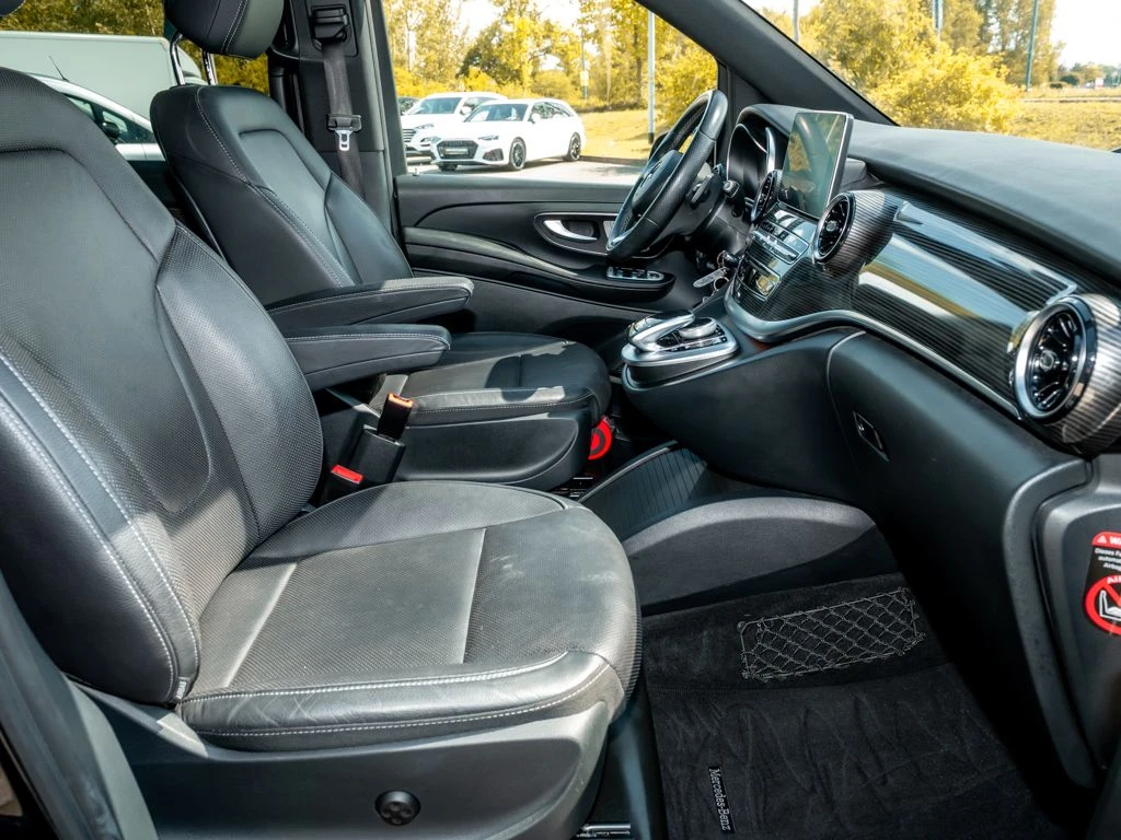 Mercedes-Benz-V-Klasse 300-image-10