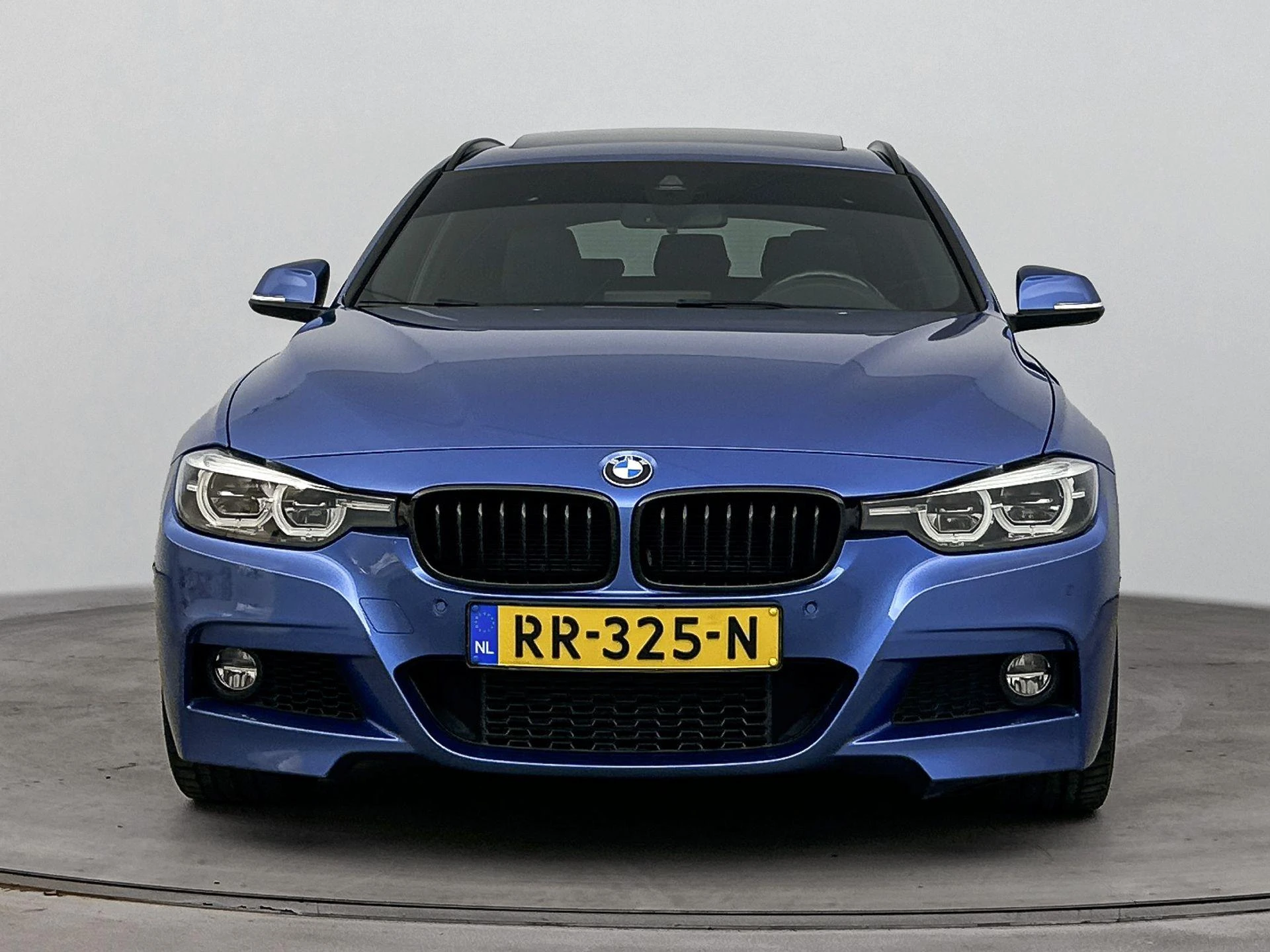 BMW-3 Serie-image-4