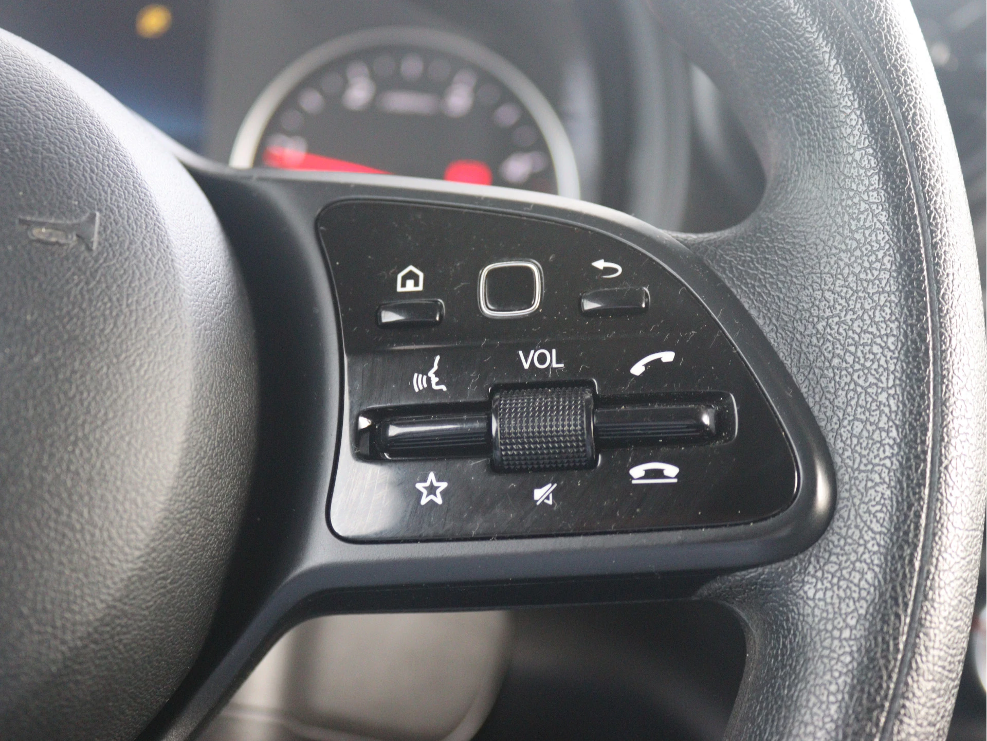 Mercedes-Benz-Citan-image-7