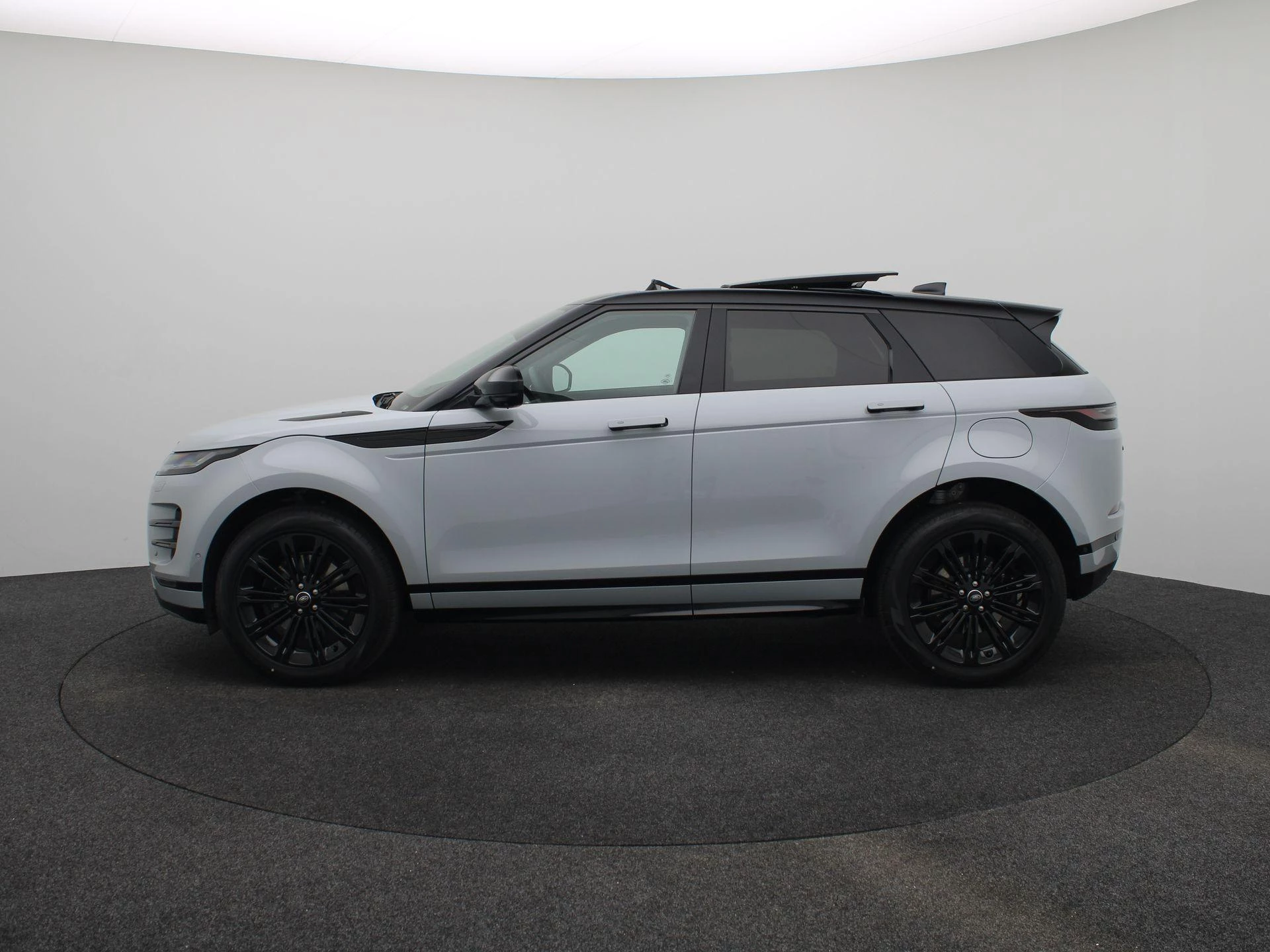 Land Rover-Range Rover Evoque-image-4