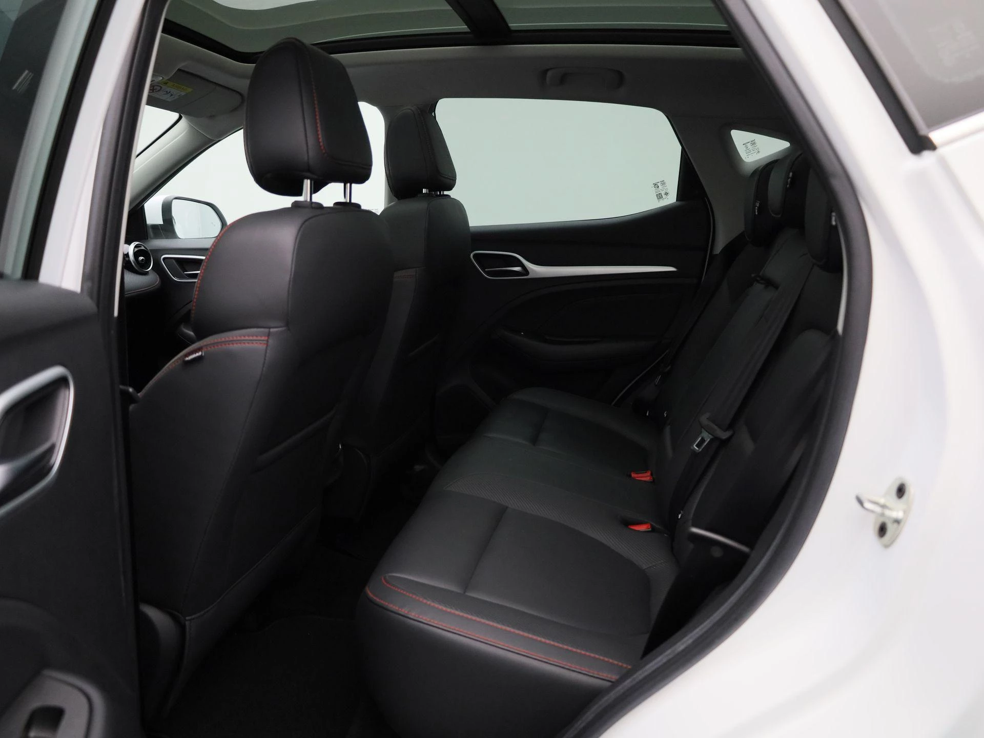 MG-ZS EV-image-10