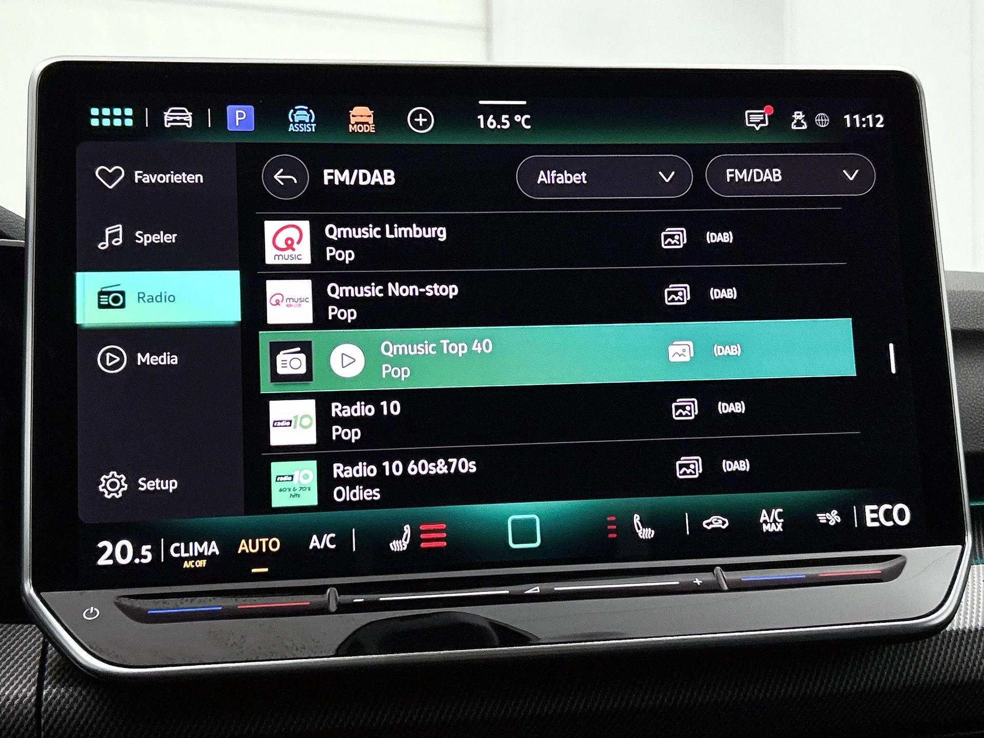 Volkswagen-Golf-image-6