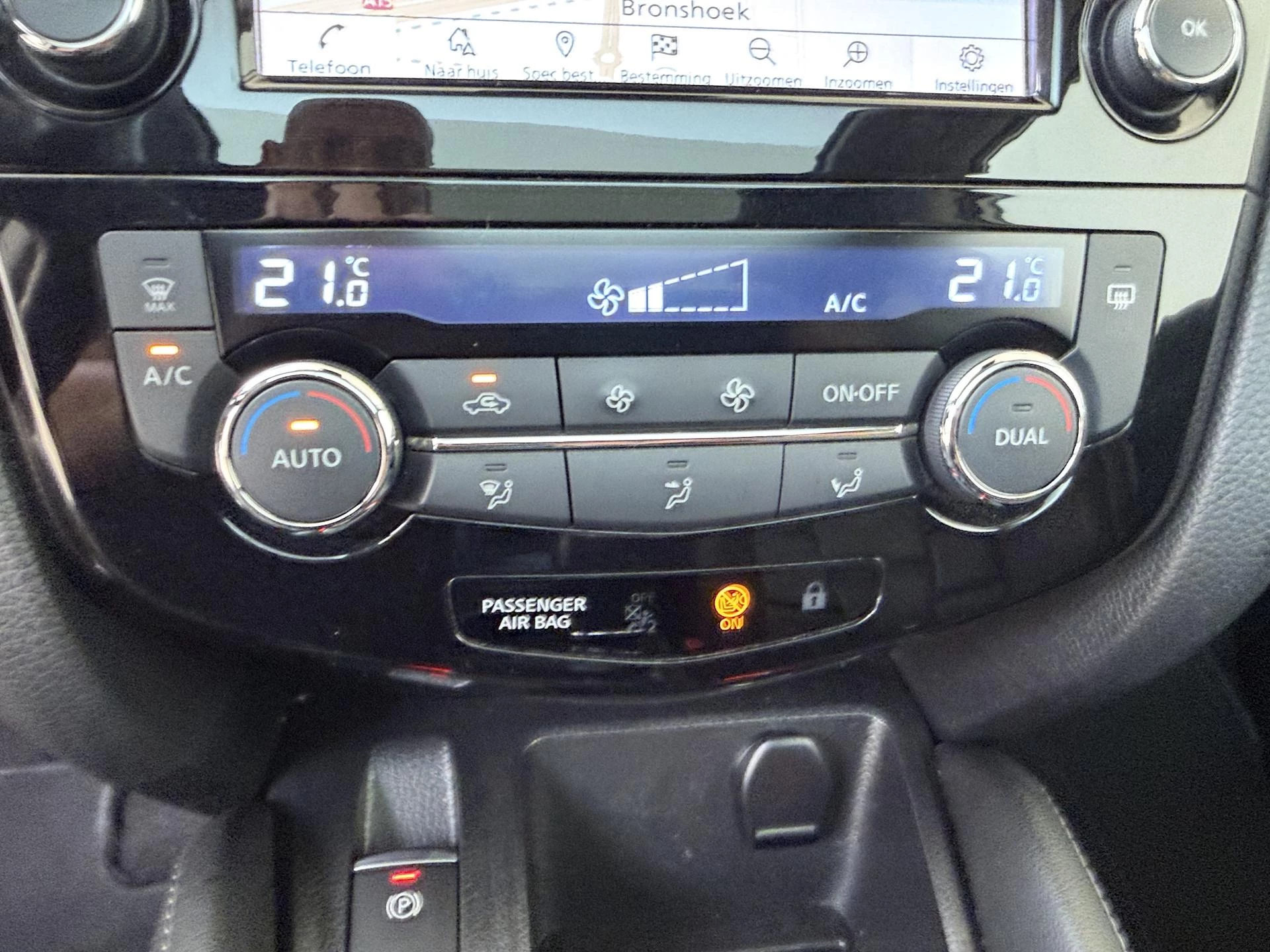 Nissan QASHQAI 1.3 DIG-T Premium Edition 140PK