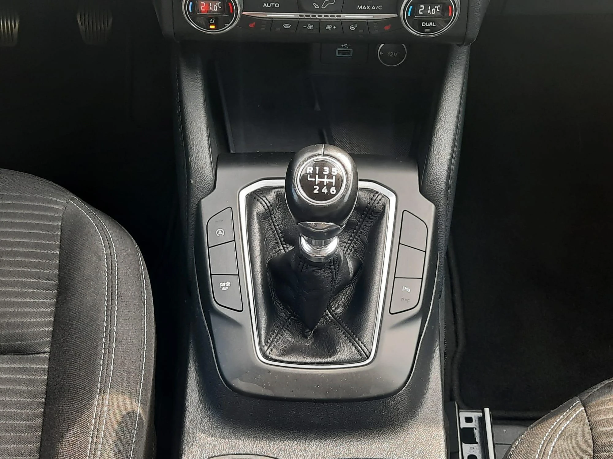 Ford-Kuga-image-12