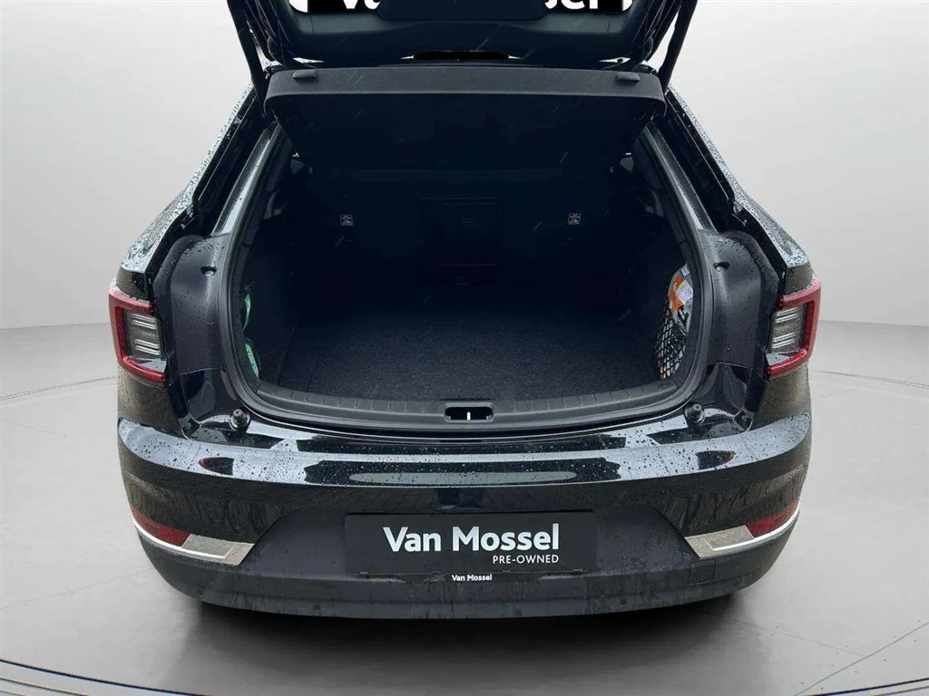 Polestar-2-image-21