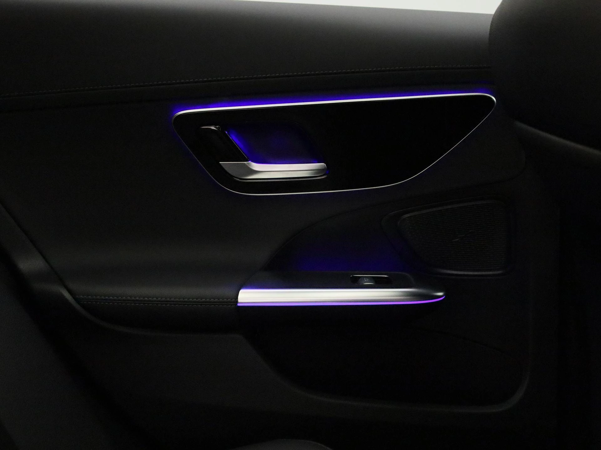 Mercedes-Benz-C-Klasse-image-42