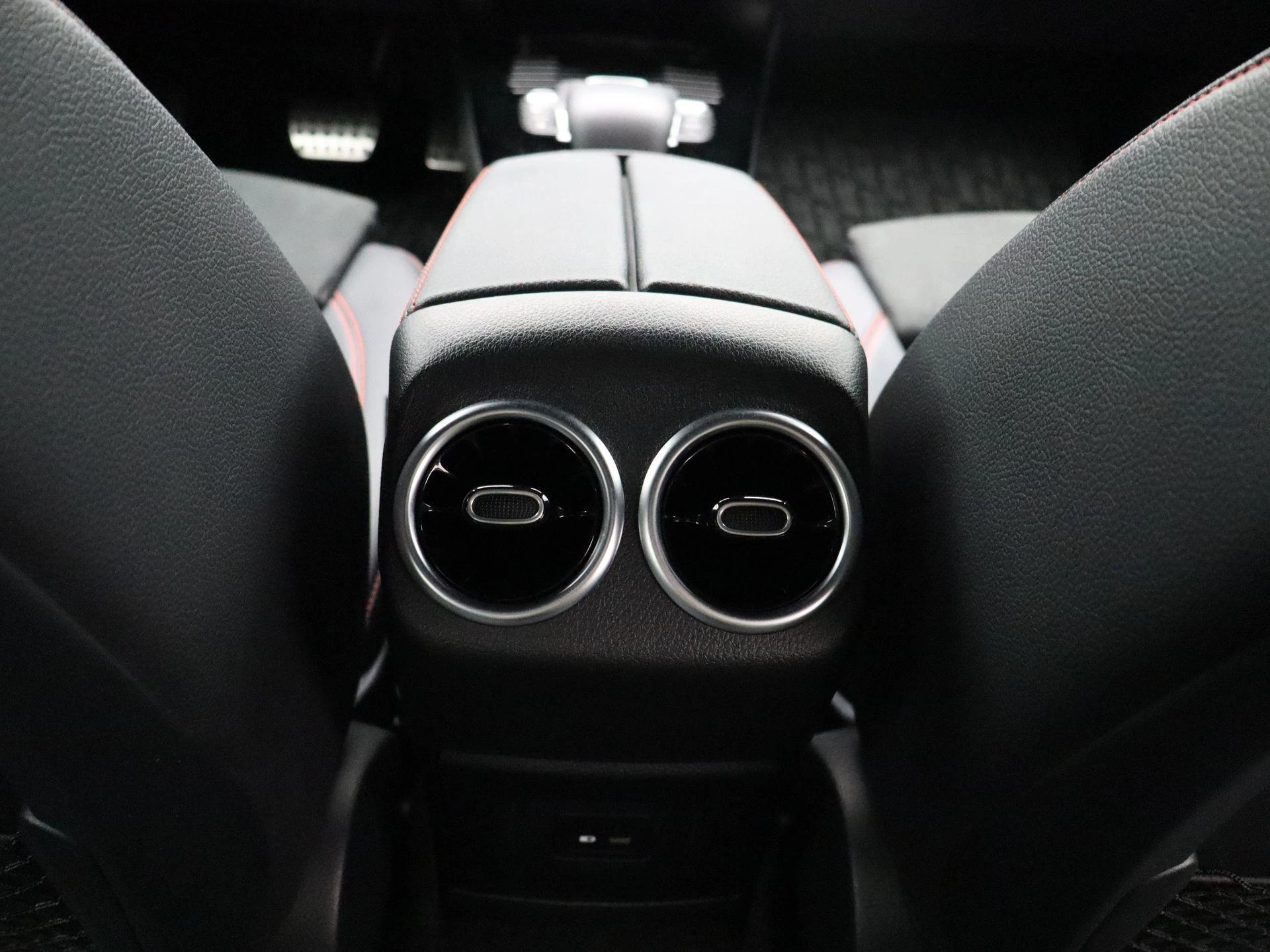 Mercedes-Benz-A-Klasse-image-31