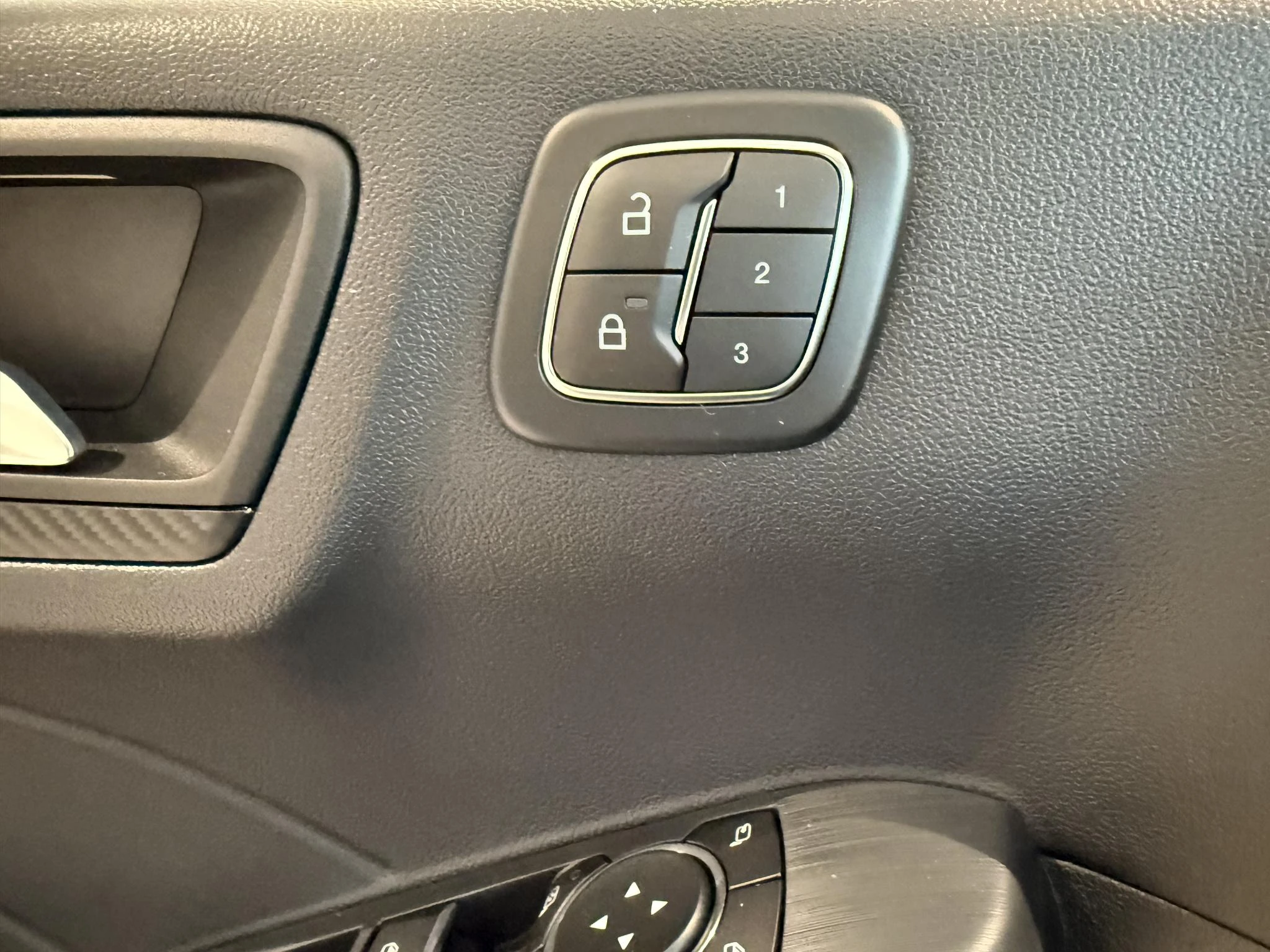 Ford-Kuga-image-11