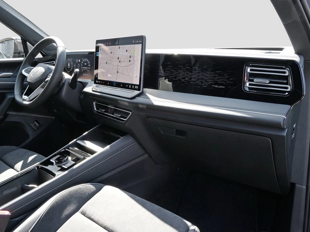Volkswagen-Tiguan-image-7