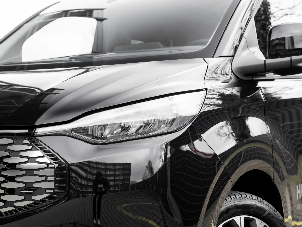 Ford-Tourneo Custom-image-14