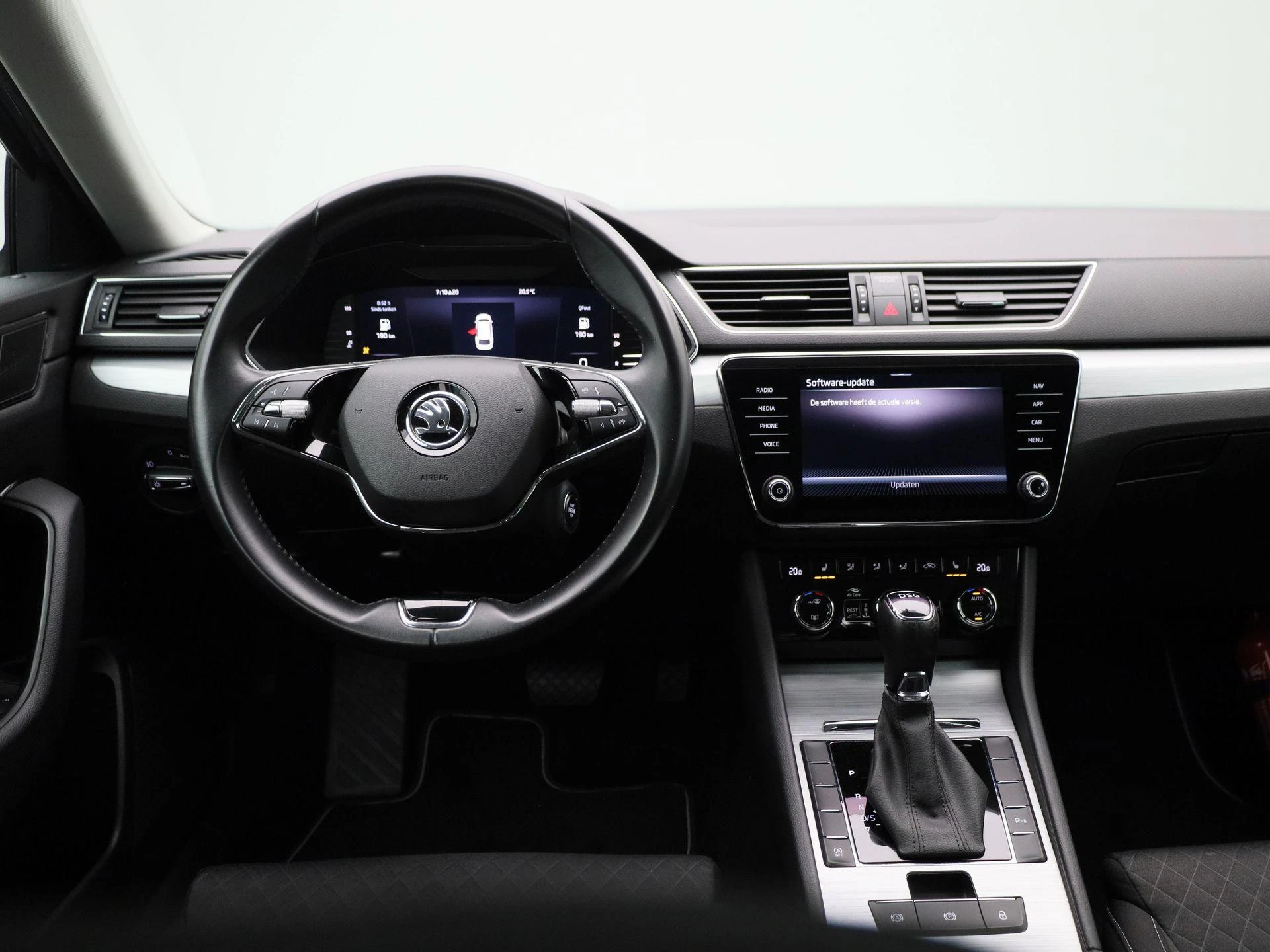 Škoda-Superb-image-6