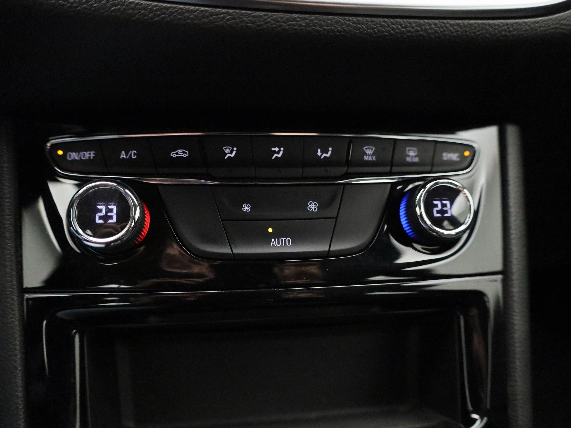 Opel Astra Sports Tourer 1.2 Turbo 81kW S/S Elegance