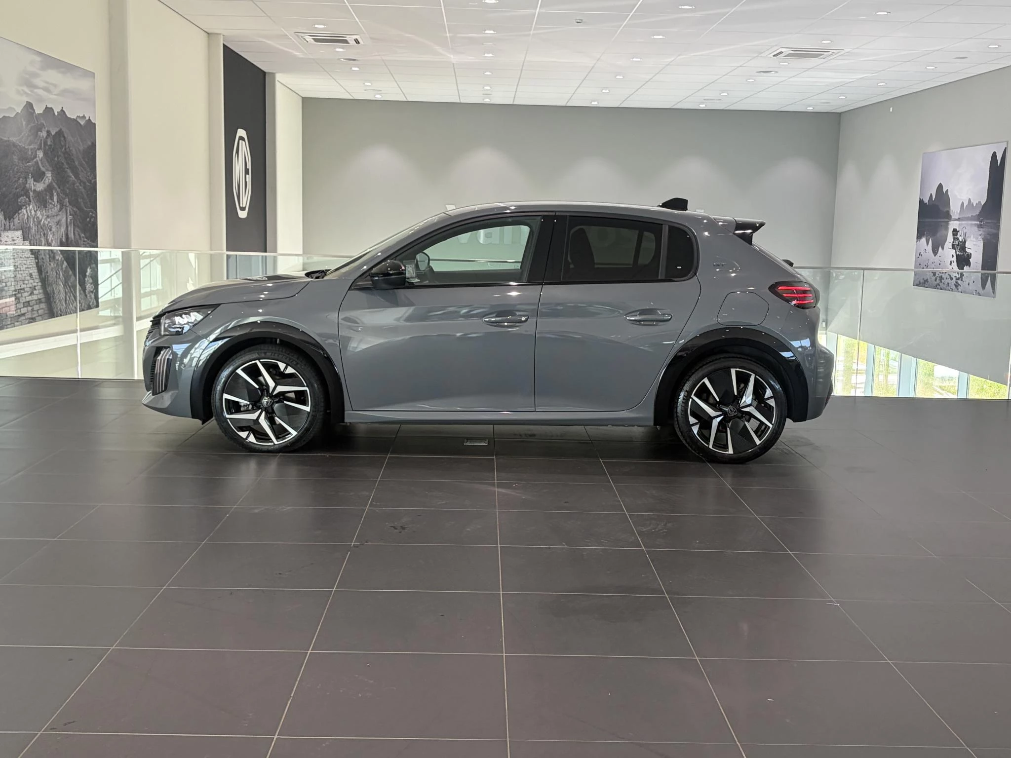 Peugeot-208-image-1