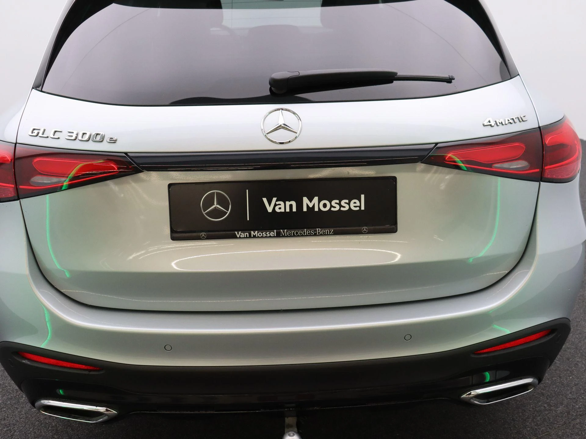 Mercedes-Benz-GLC-image-21