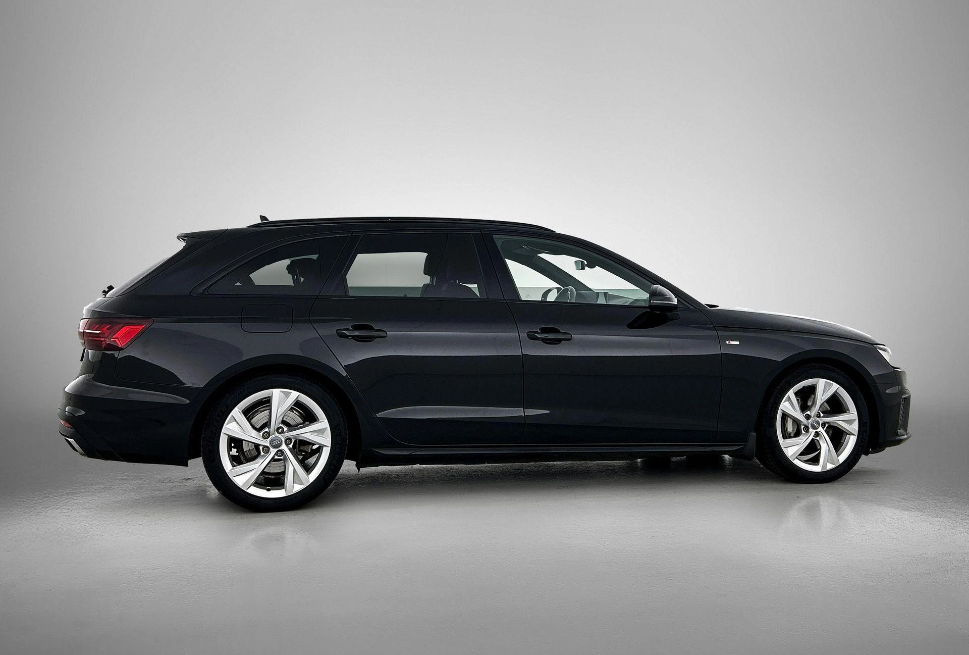 Audi-A4-image-3