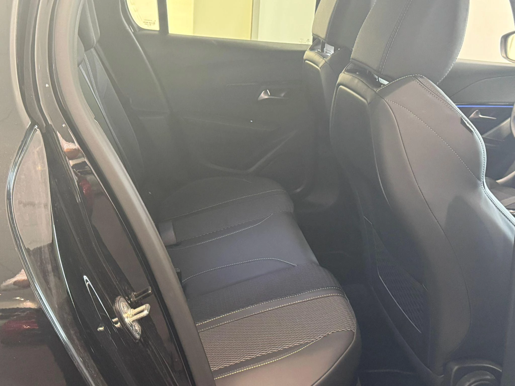 Peugeot-208-image-3