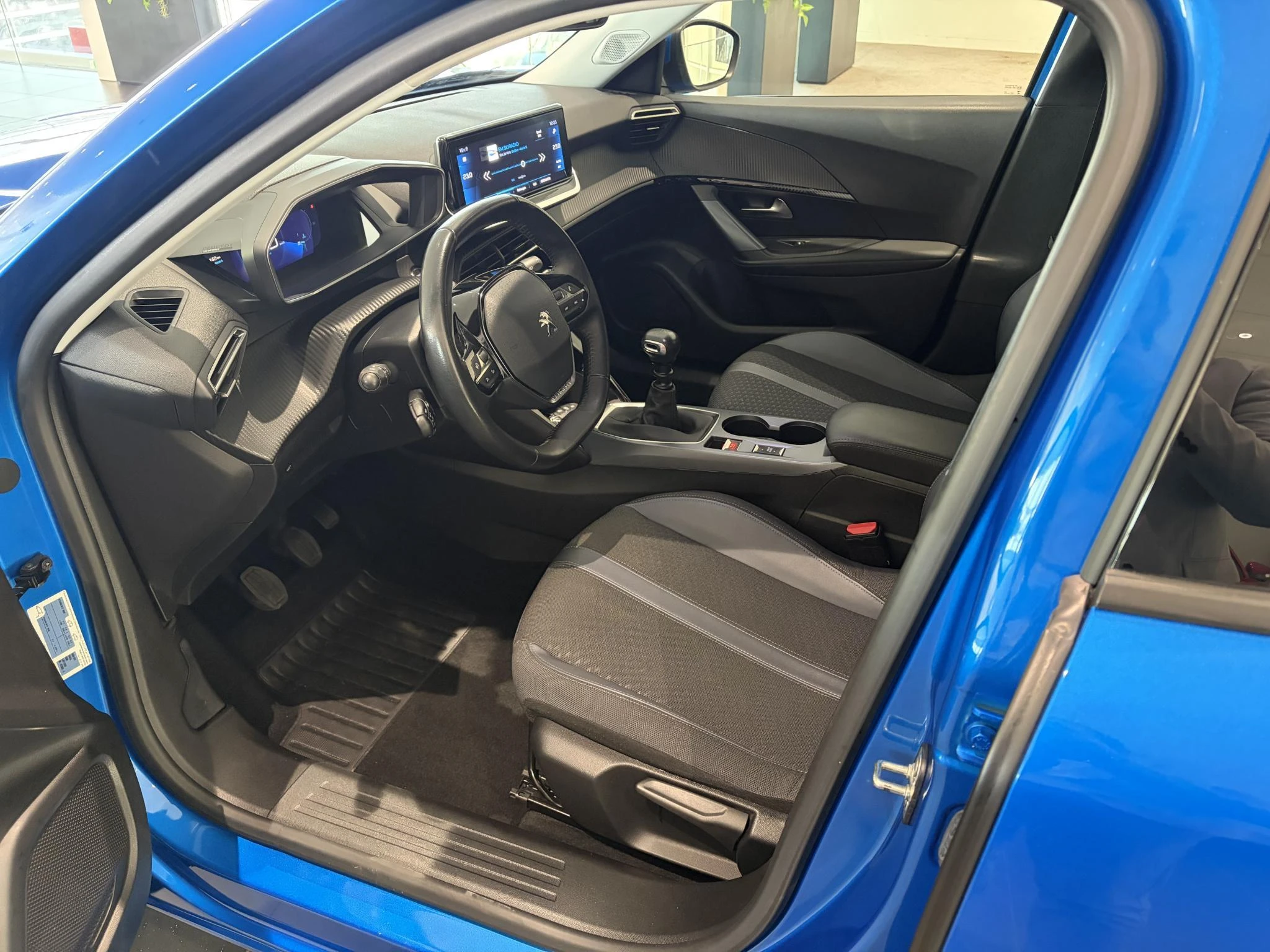 Peugeot-2008-image-6