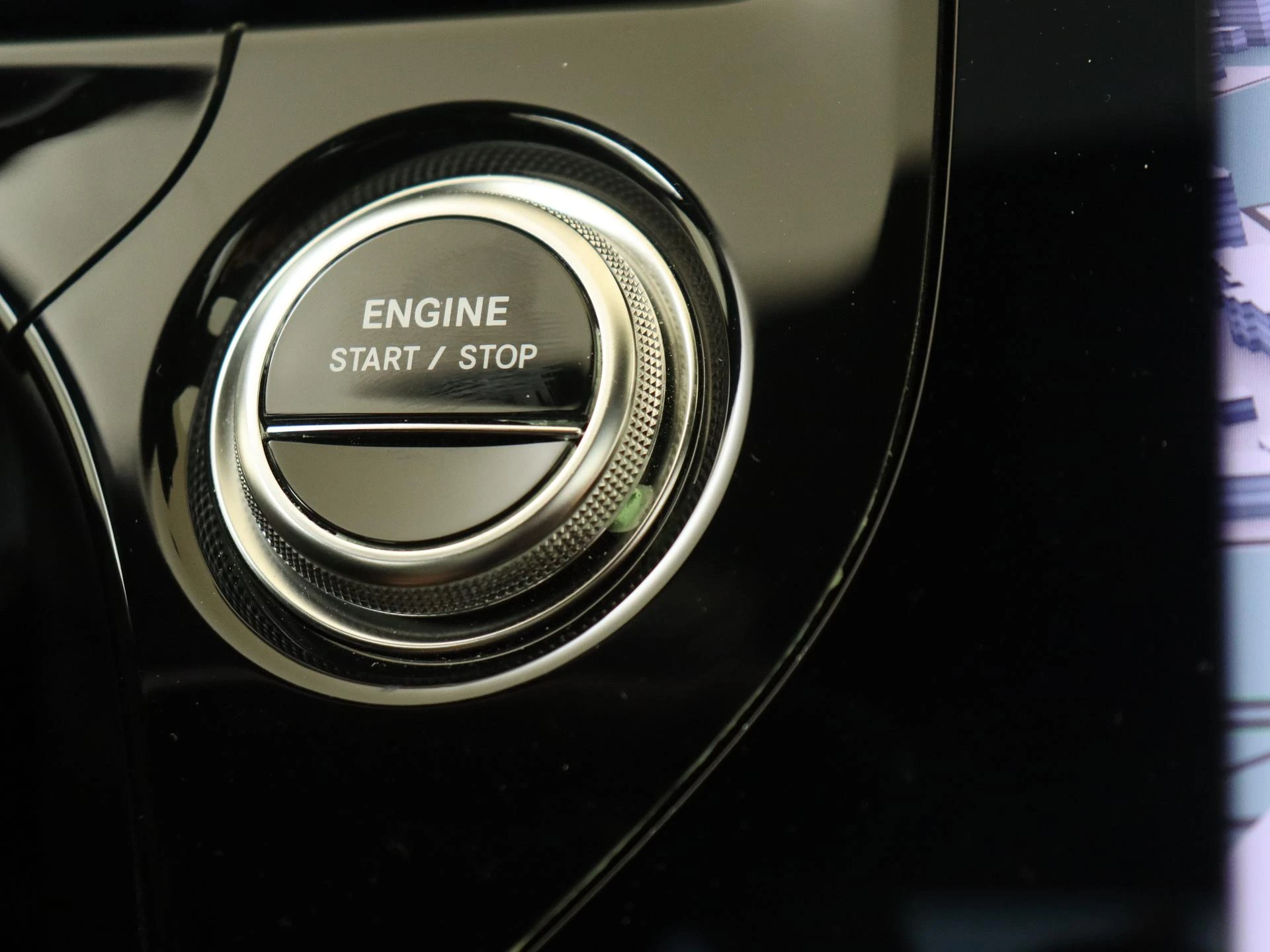Mercedes-Benz-E-Klasse-image-20