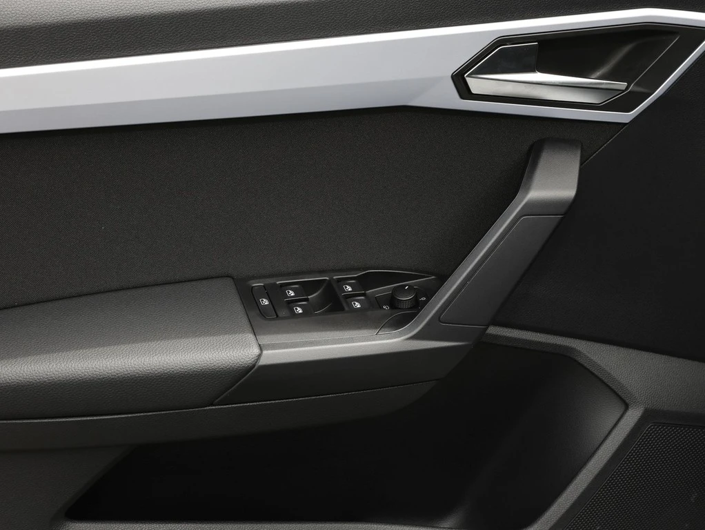 SEAT-Ibiza-image-14