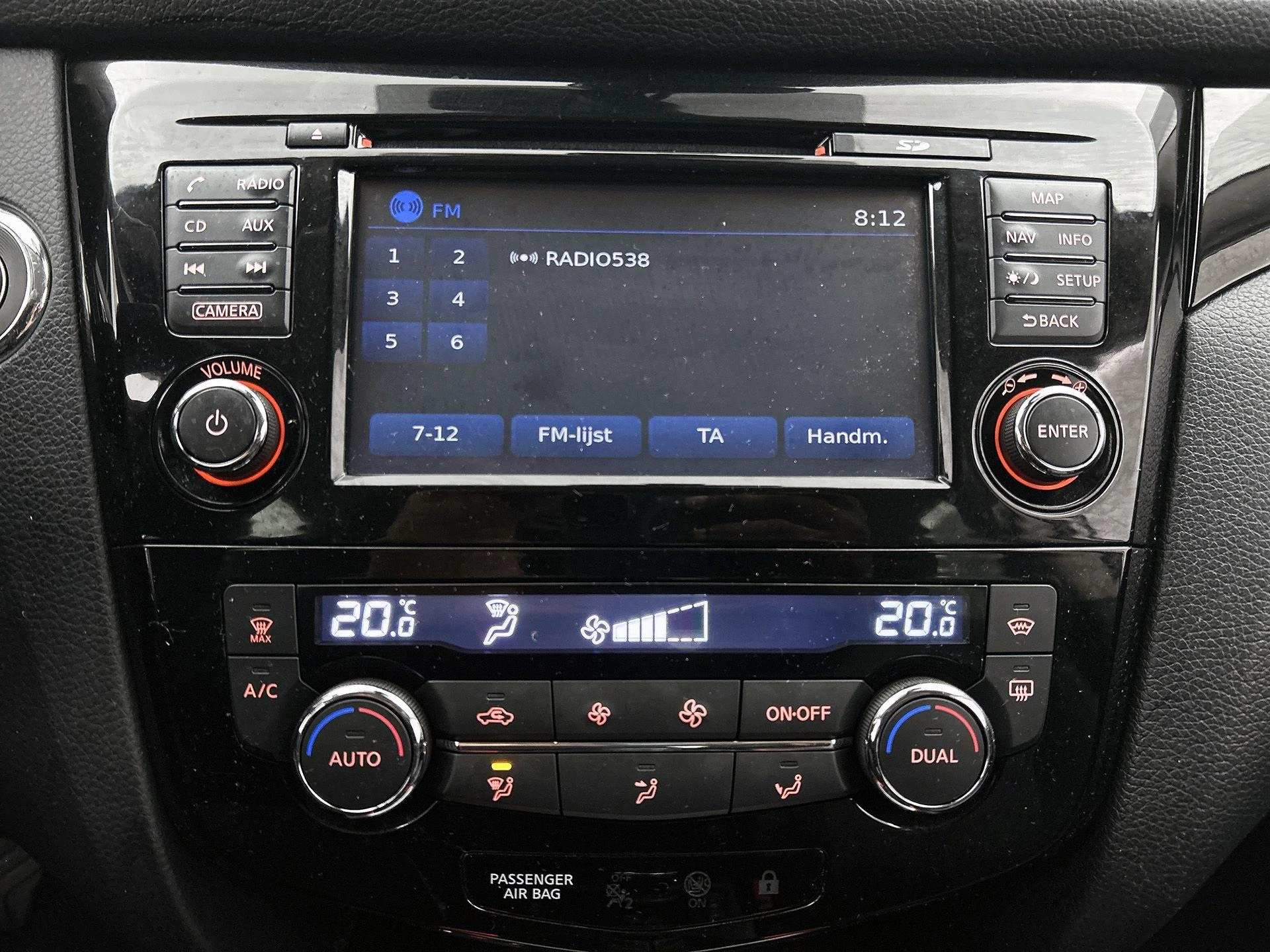 Nissan-QASHQAI-image-8