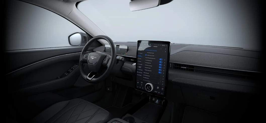 Ford Mustang Mach-E Standard RWD 73 kWh