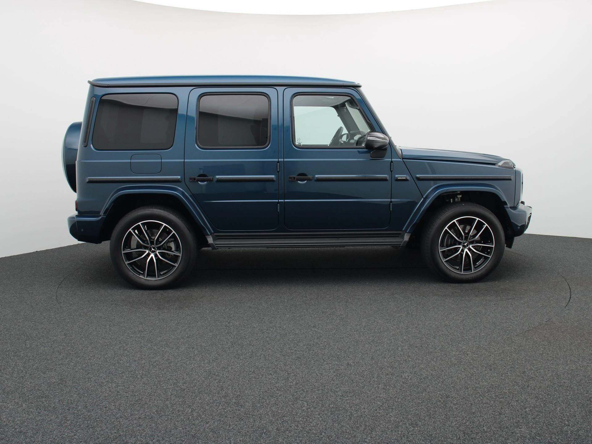 Mercedes-Benz G-Klasse 500 AMG Line + LICHTE VRACHT OMBOUW MOGELIJK +