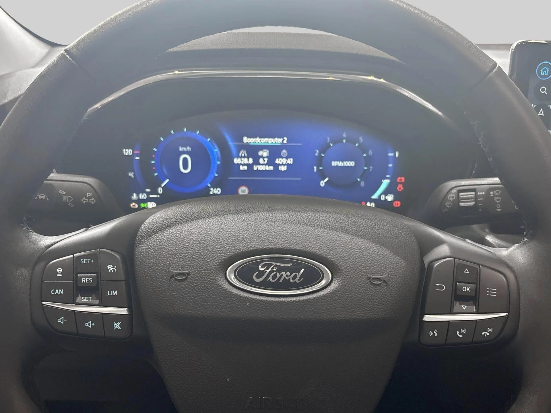 Ford Focus Active X - Driver Assist - Winterpack