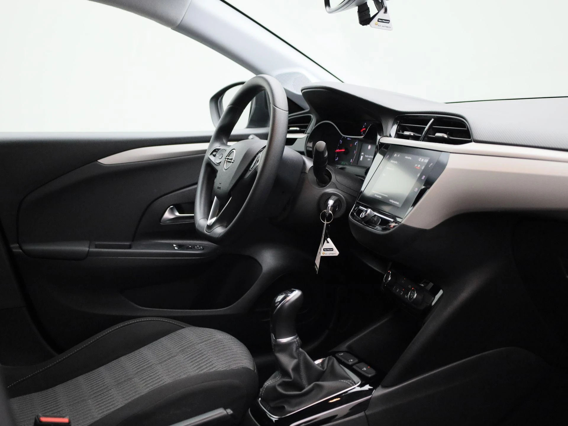 Opel-Corsa-image-31