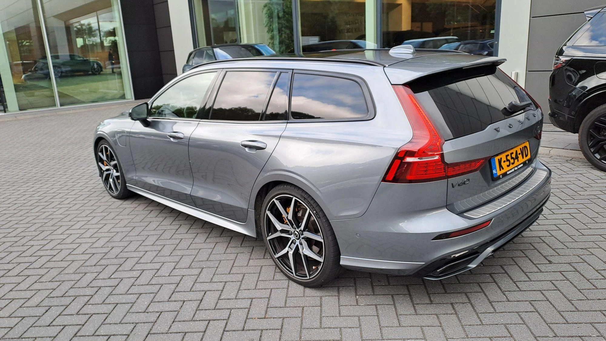 Volvo-V60-image-4