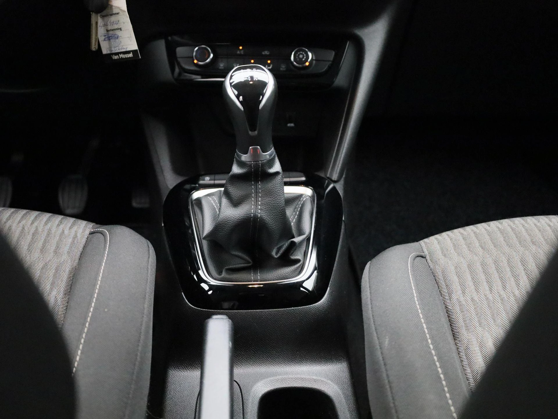 Opel-Corsa-image-9