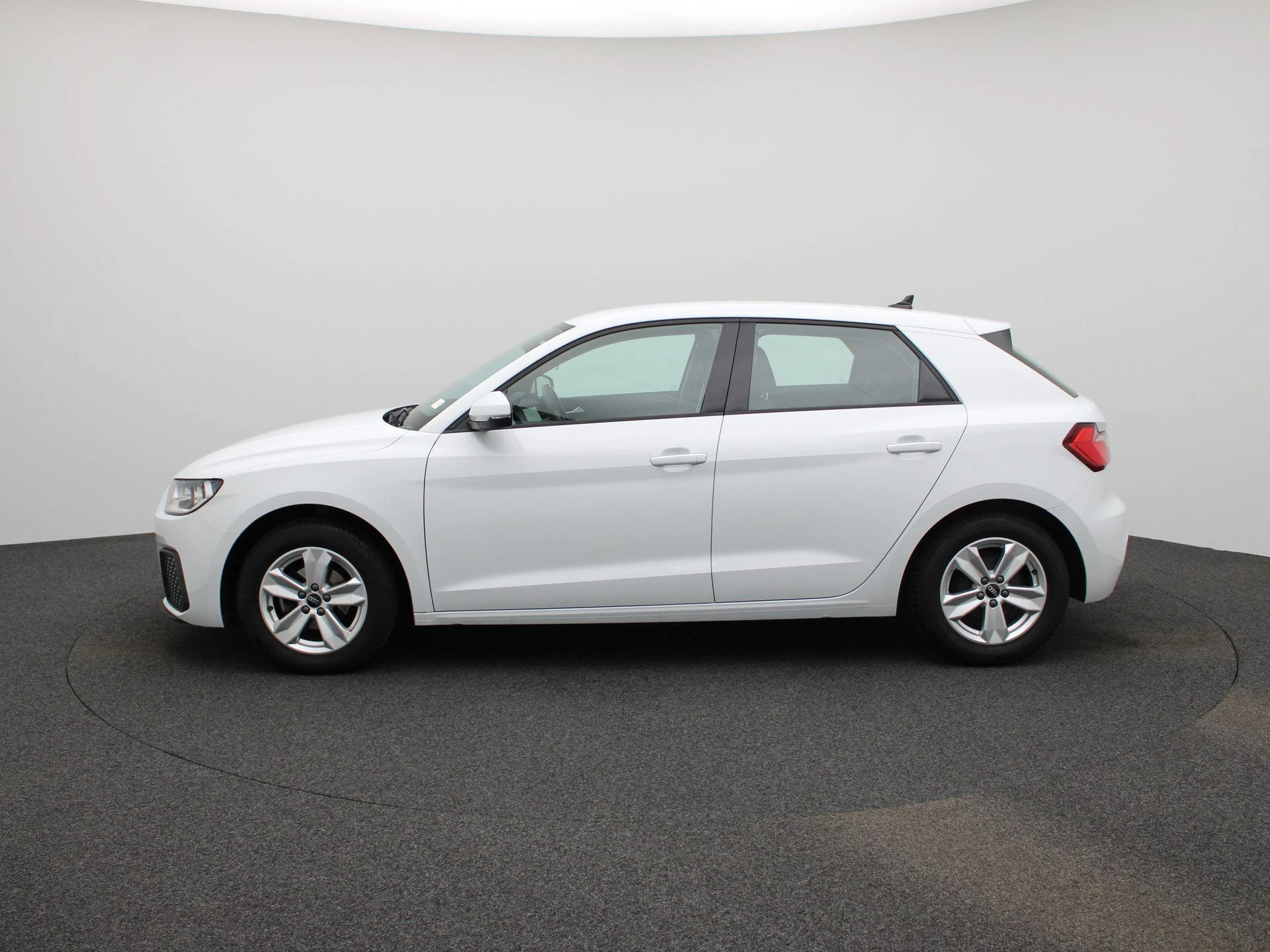 Audi-A1 Sportback-image-3