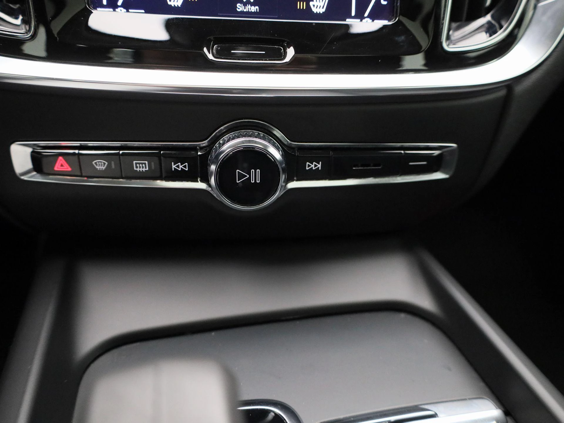 Volvo-V60-image-18
