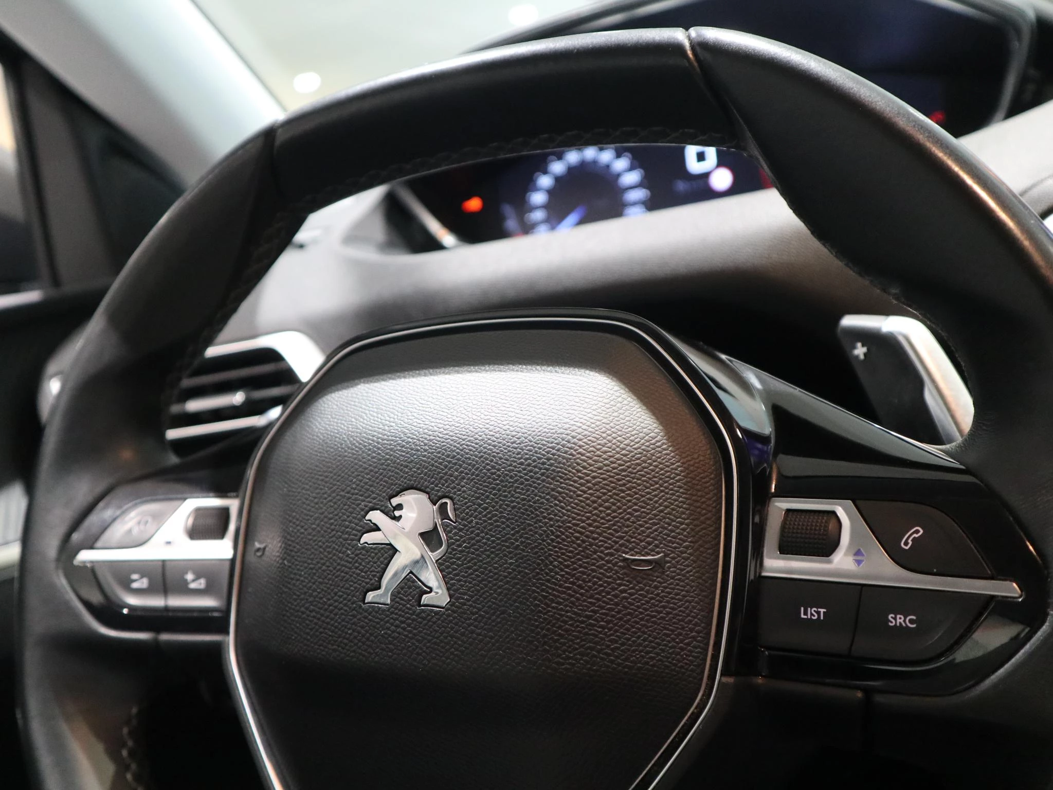 Peugeot-3008-image-18