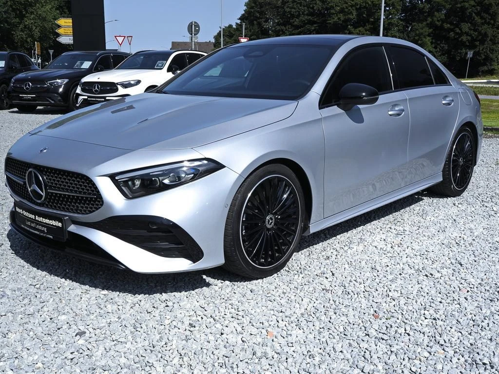 Mercedes-Benz-A-Klasse 250-image-7