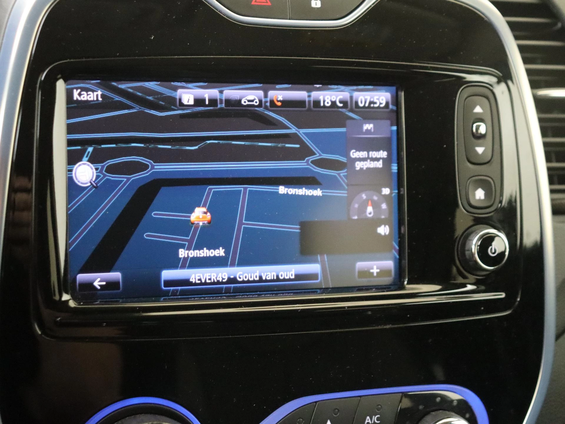 Renault-Captur-image-16