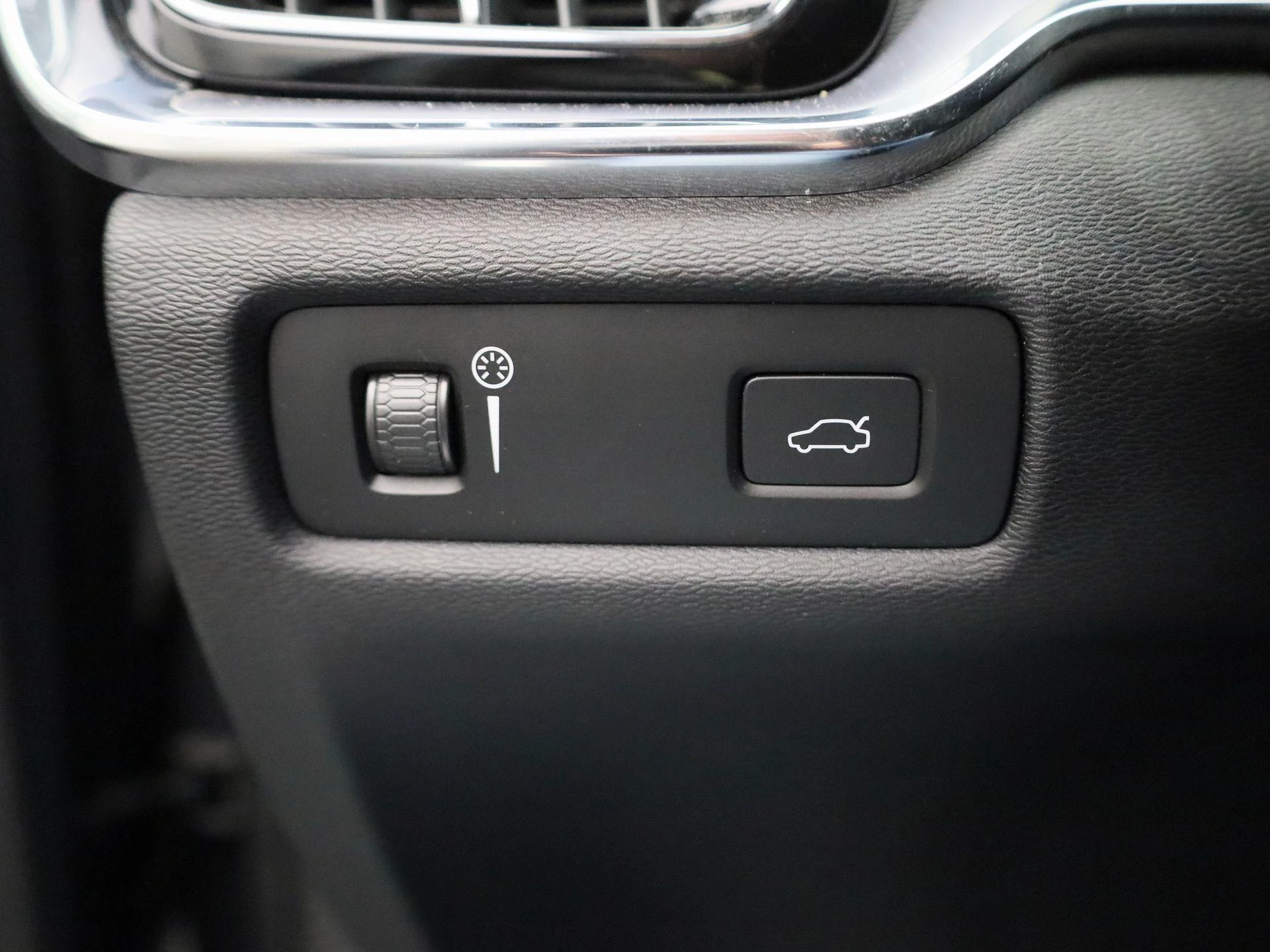 Volvo-V60-image-22