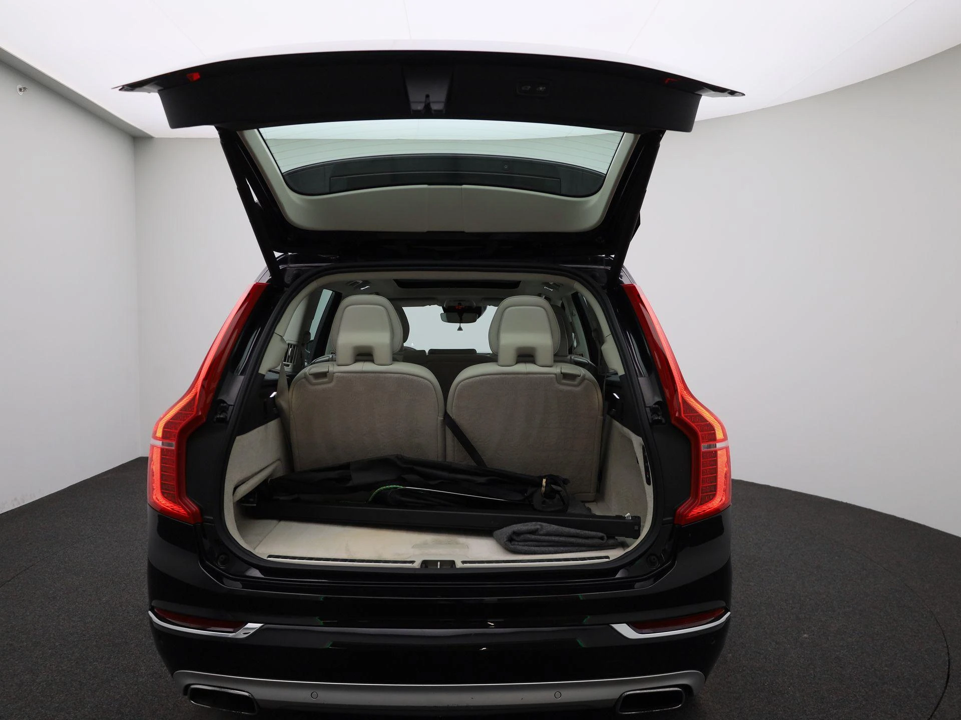 Volvo-XC90-image-11