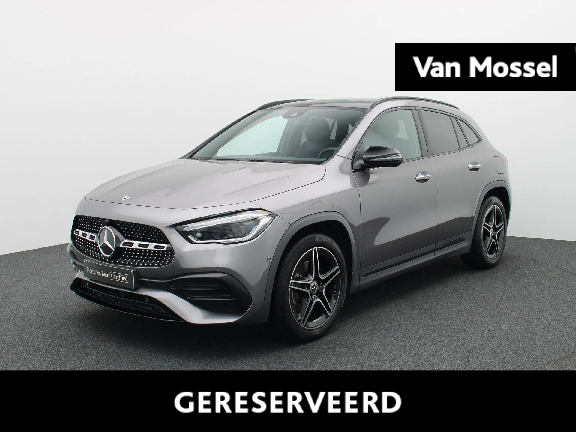Mercedes-Benz-GLA-image-0